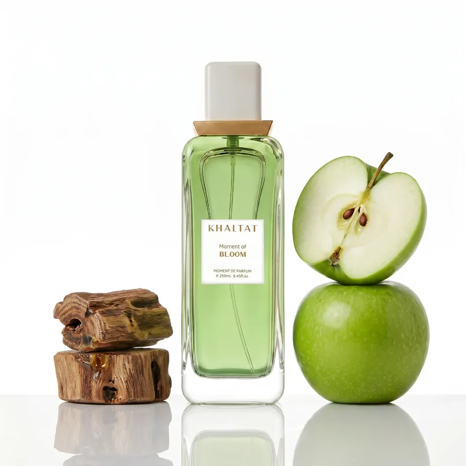 Moment of Bloom · with green apple and oud wood
