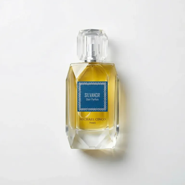 Silvanor elixir parfum on white
